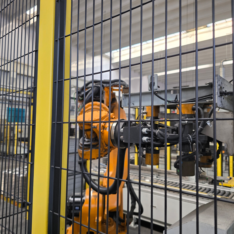 Роботизированная автоматизированная система загрузки и выгрузки (4)